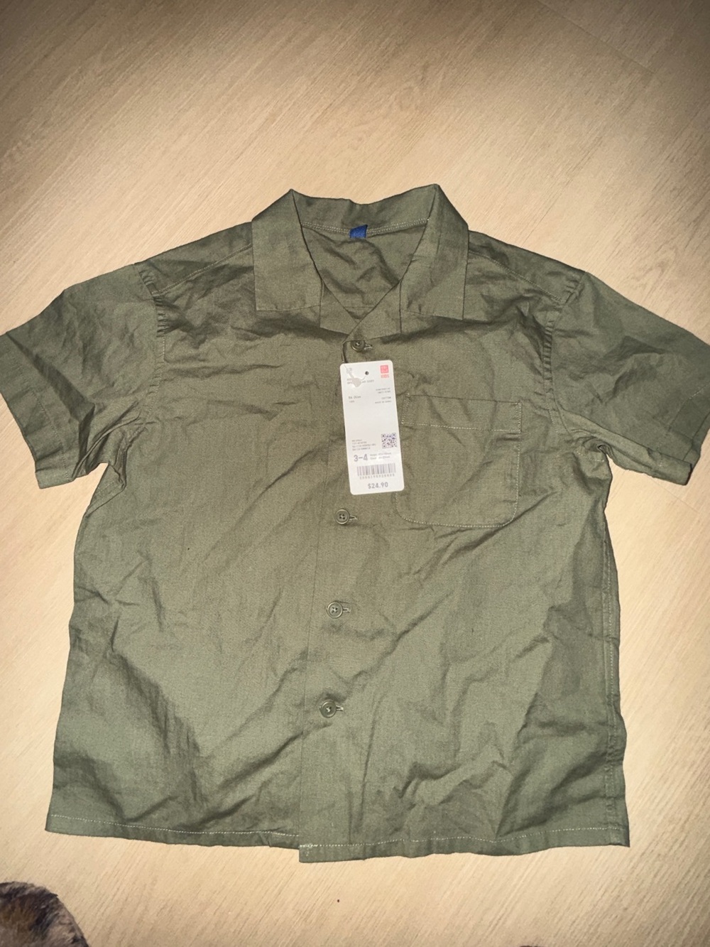 Uniqlo Kids Open collar shirt—-NWT